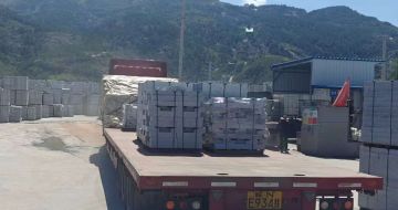 天津 芝麻白仿形路沿石，直形路沿石