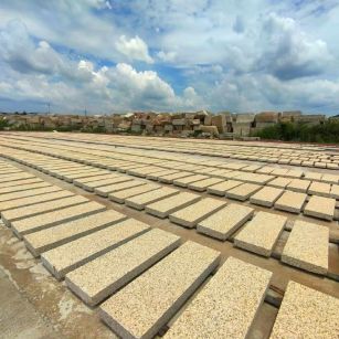 天津 黄金麻荔枝面花岗岩石材地铺石防护中