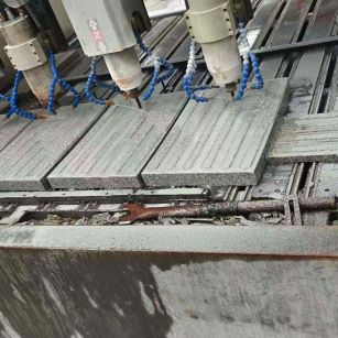 天津 芝麻白花岗岩荔枝面盲道雕刻