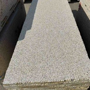 天津 黄金麻花岗岩荔枝面毛板，半成品