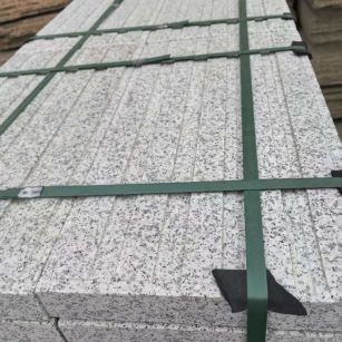 天津 白麻花岗岩直行盲道石，盲条，地铺石