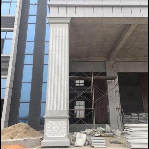 天津 芝麻白光面花岗岩门楼大柱（罗马柱）配雕花底座