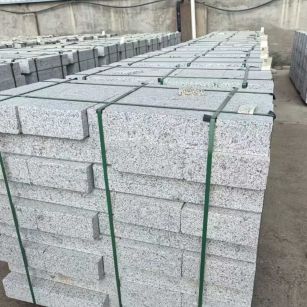 天津 白麻花岗岩路沿石，弧形路沿石，道牙石，马路牙子，界石，路缘石，平沿石，直岩石，平缘石等