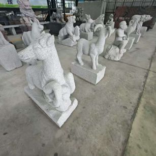 天津 芝麻白花岗岩造型立体雕刻——十二生肖