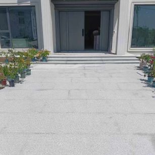 天津 芝麻白花岗岩地铺石地面铺装