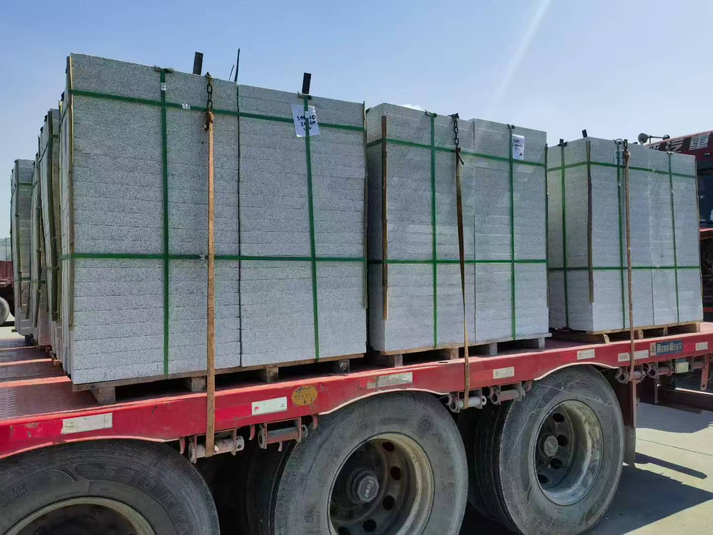 天津芝麻白花岗岩出货日常地铺石