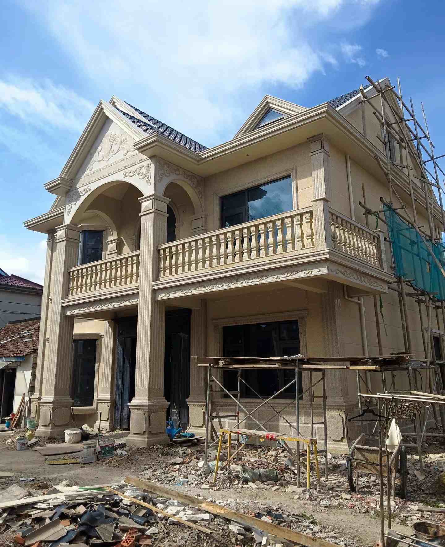 天津 黄金麻花岗岩石材私人别墅雕花门楼柱阳台栏杆