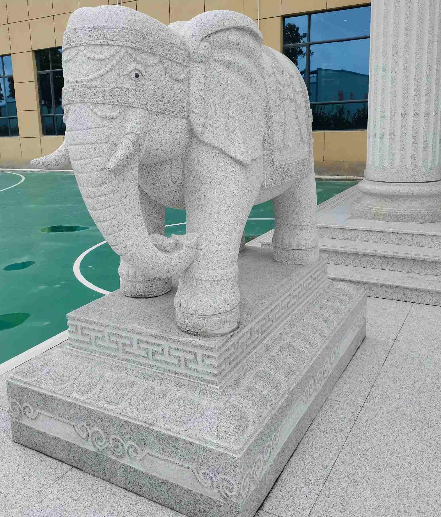 天津 白麻花岗岩动物异形石雕-大象
