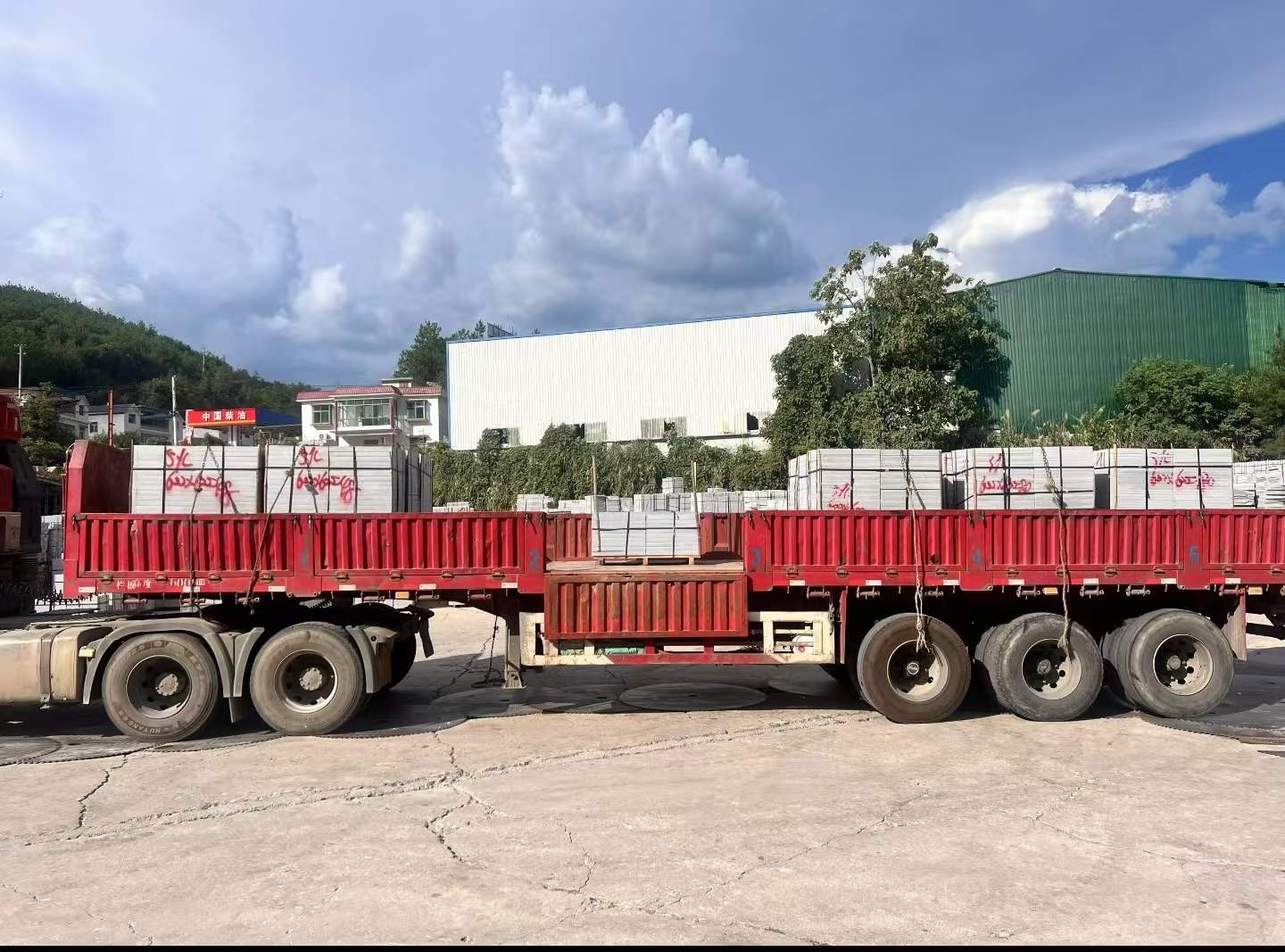 天津 芝麻灰花岗岩地铺石出货日常