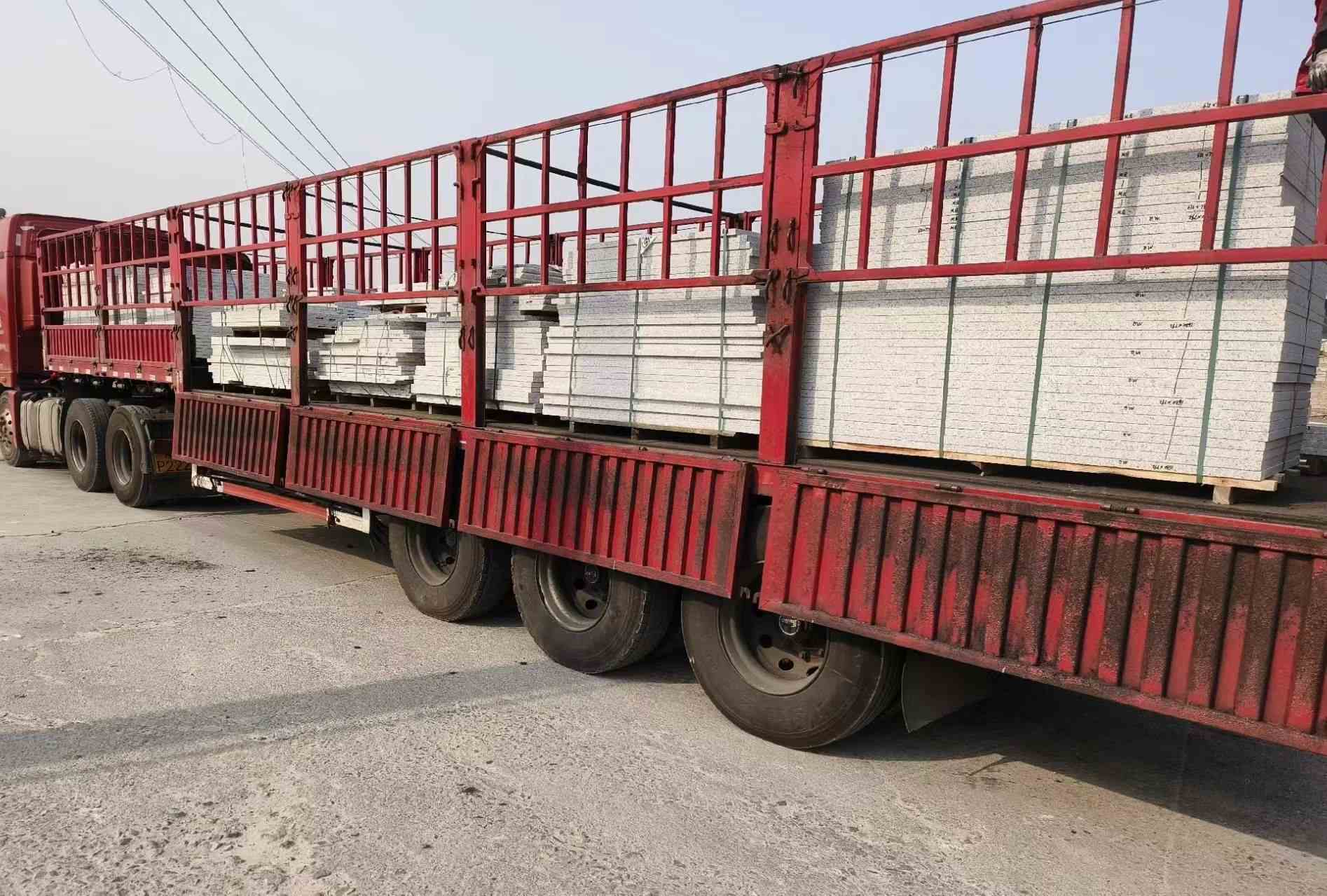 天津 白麻荔枝面外墙干挂，工厂装车日常