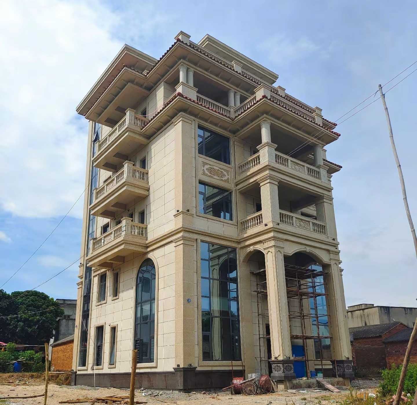 天津 黄金麻花岗岩石材别墅外墙干挂搭配（雕花栏杆花瓶柱门楼罗马柱）