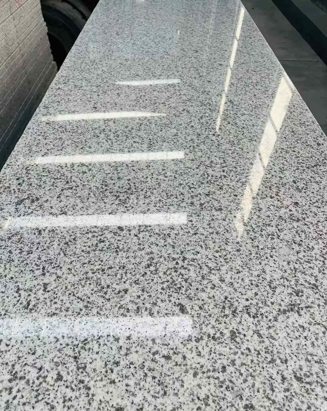 天津 白麻花岗岩光面毛板